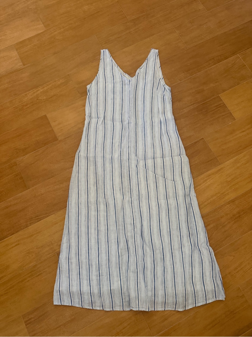 Talbots coastal grand millennial Light Blue Striped V-Neck maxi Dress - linen